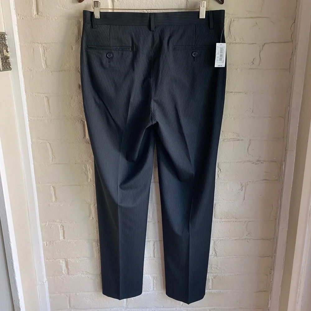 Murano NWT 32 x 30 flat front classic fit regular leg Zac black striped